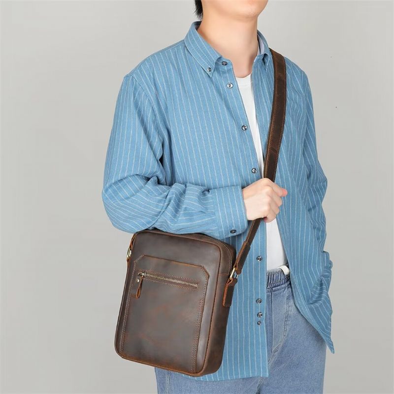 Bolsa Ombro Masculina Distinta Couro Jacaré Dapper - Café