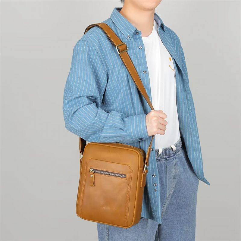 Bolsa Ombro Masculina Distinta Couro Jacaré Dapper - Café