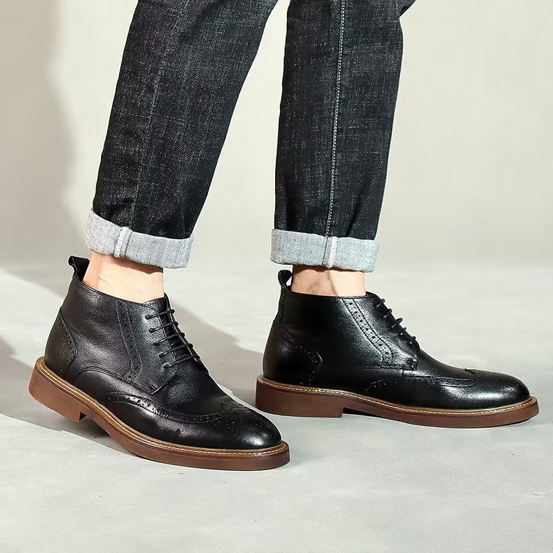 Botas Masculinas Chiques Couro Com Cordões - Preto