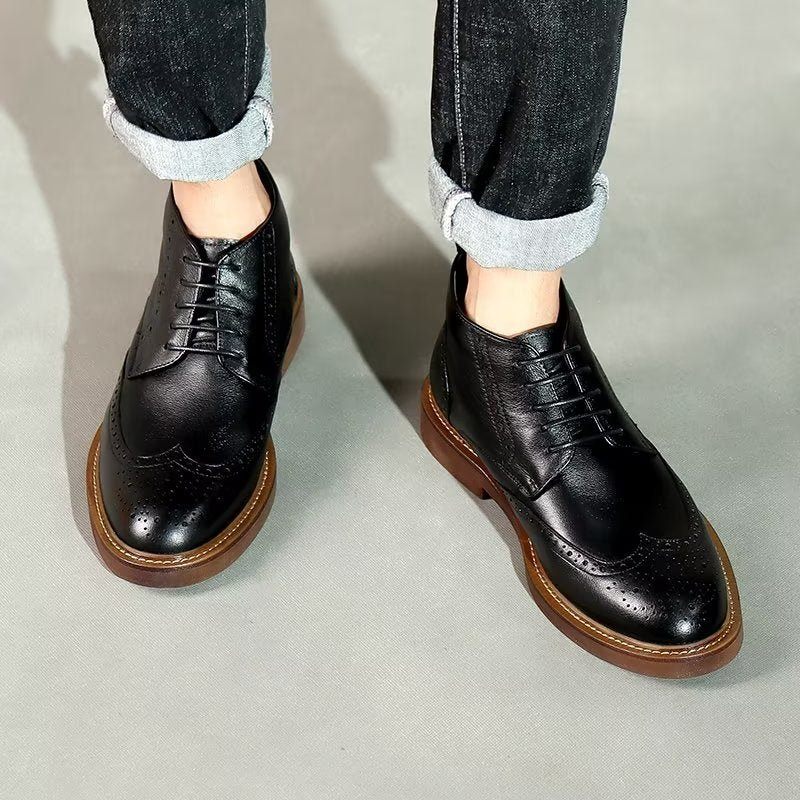 Botas Masculinas Chiques Couro Com Cordões - Preto