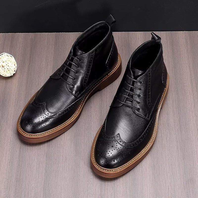 Botas Masculinas Chiques Couro Com Cordões - Preto
