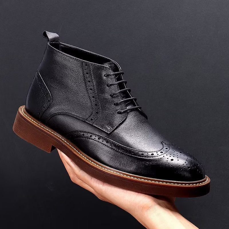 Botas Masculinas Chiques Couro Com Cordões - Preto