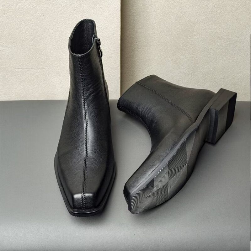 Botas Masculinas Com Fivela E Bico Redondo - Preto