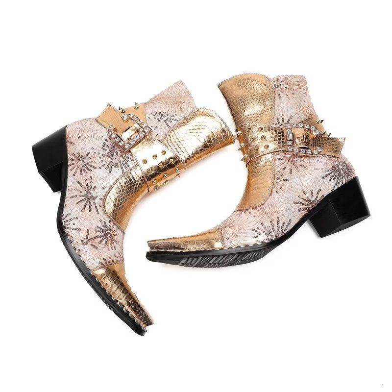 Botas Masculinas Com Rebite E Salto Alto - Ouro