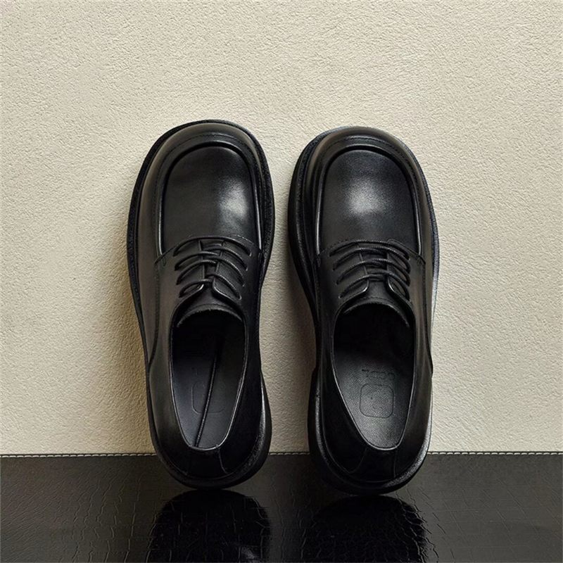Botas Masculinas Couro Com Bico Redondo - Preto