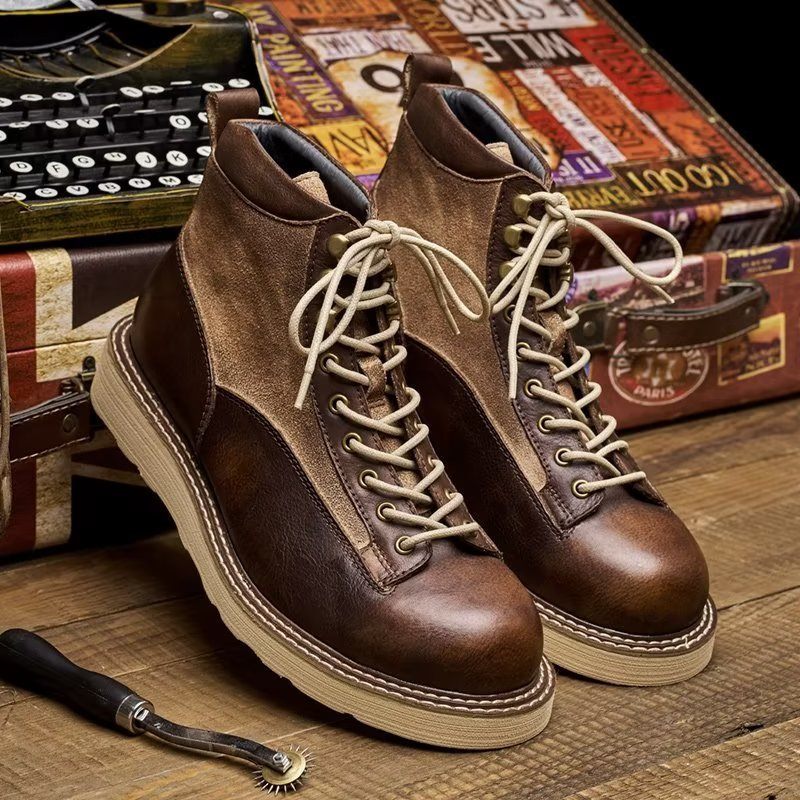 Botas Masculinas Couro Com Cadarço - Marrom
