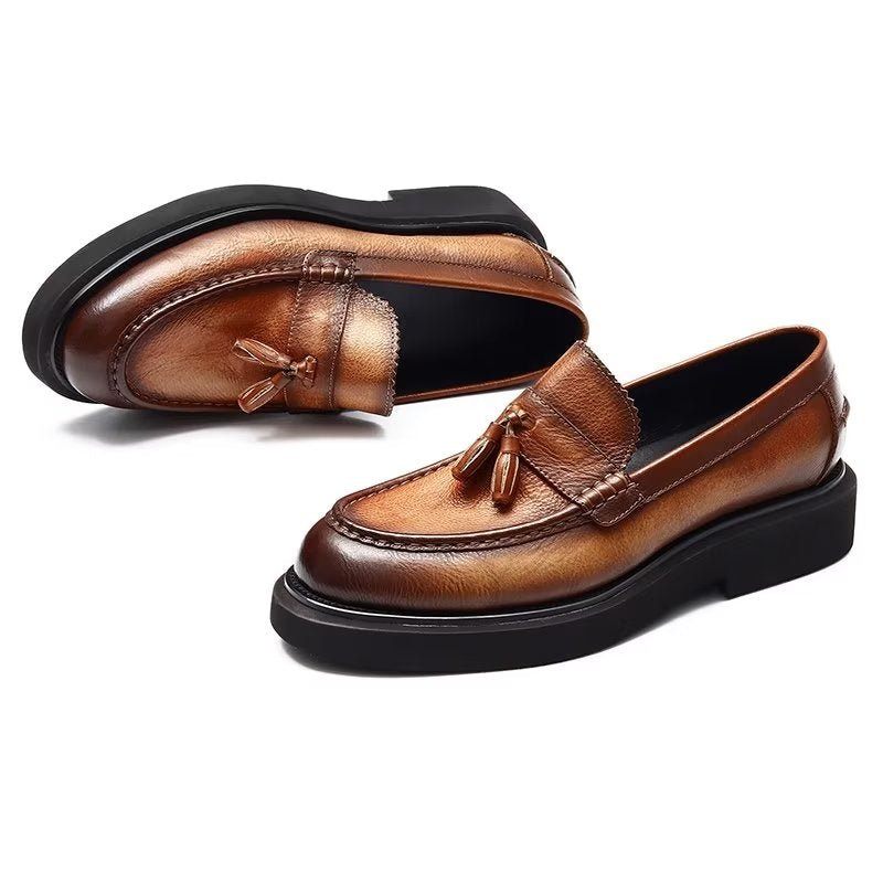 Sapatos Formais Masculinos Com Elegância Em Relevo E Deslizamento Sociais - Café