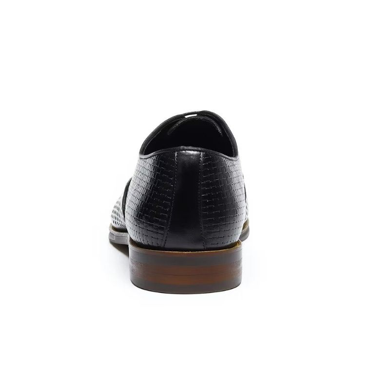 Sapatos Formais Masculinos Com Elegância Em Relevo Sociais Exóticos Bico Redondo Oxford - Preto