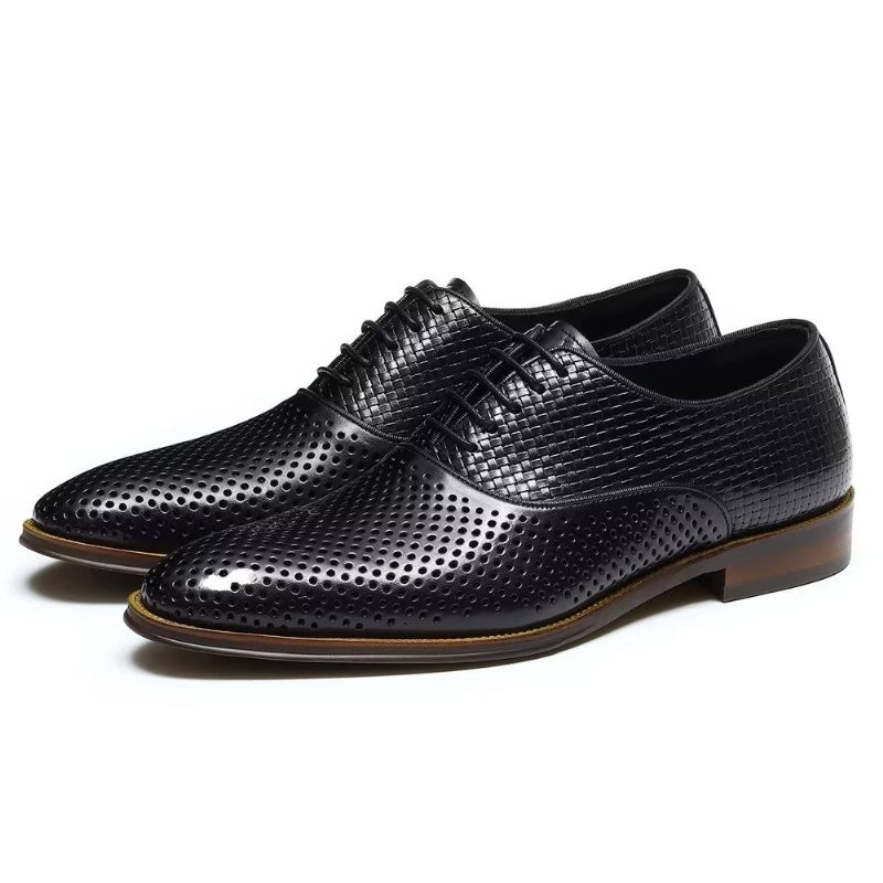 Sapatos Formais Masculinos Com Elegância Em Relevo Sociais Exóticos Bico Redondo Oxford - Preto