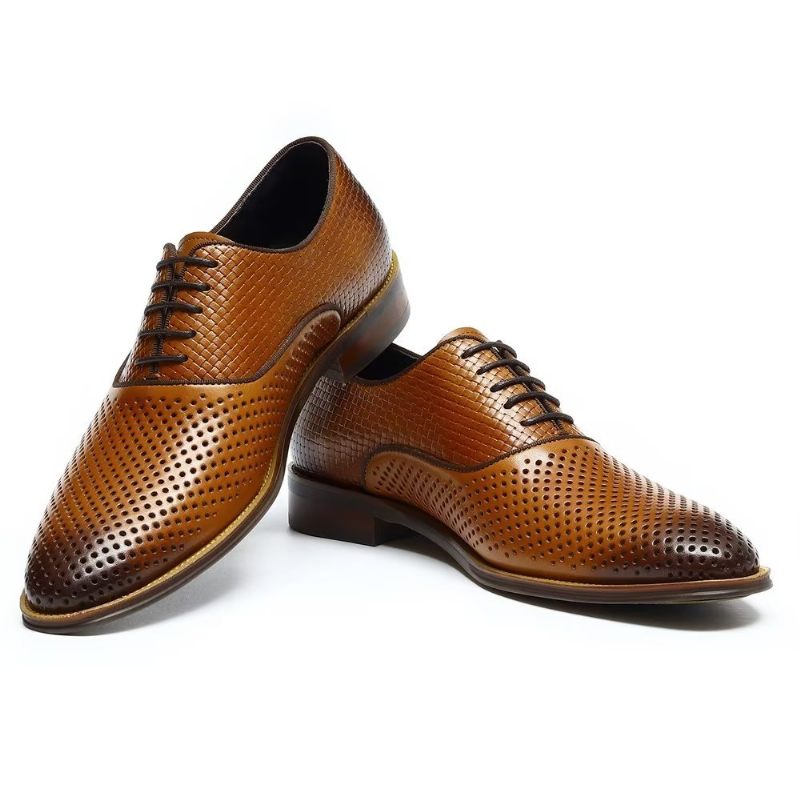 Sapatos Formais Masculinos Com Elegância Em Relevo Sociais Exóticos Bico Redondo Oxford - Café