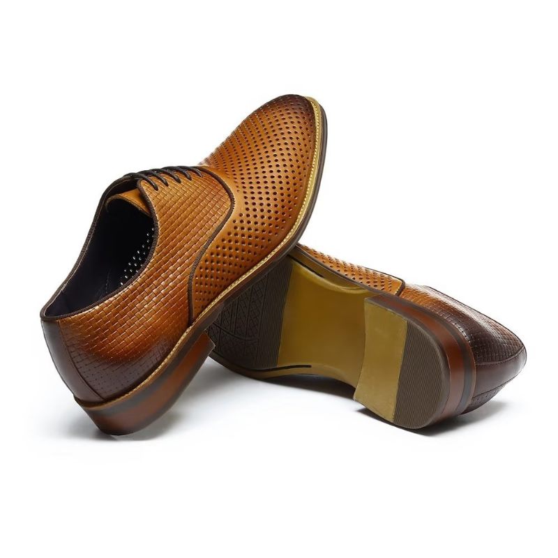 Sapatos Formais Masculinos Com Elegância Em Relevo Sociais Exóticos Bico Redondo Oxford - Café