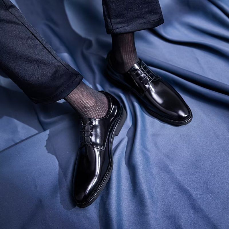 Sapatos Formais Masculinos Derby Couro Refinado - Preto