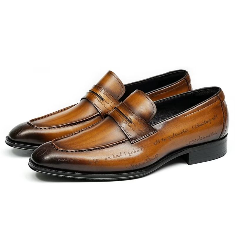Sapatos Formais Masculinos Elegantes Esculpidos Em Couro Britânico Executivos - Marrom