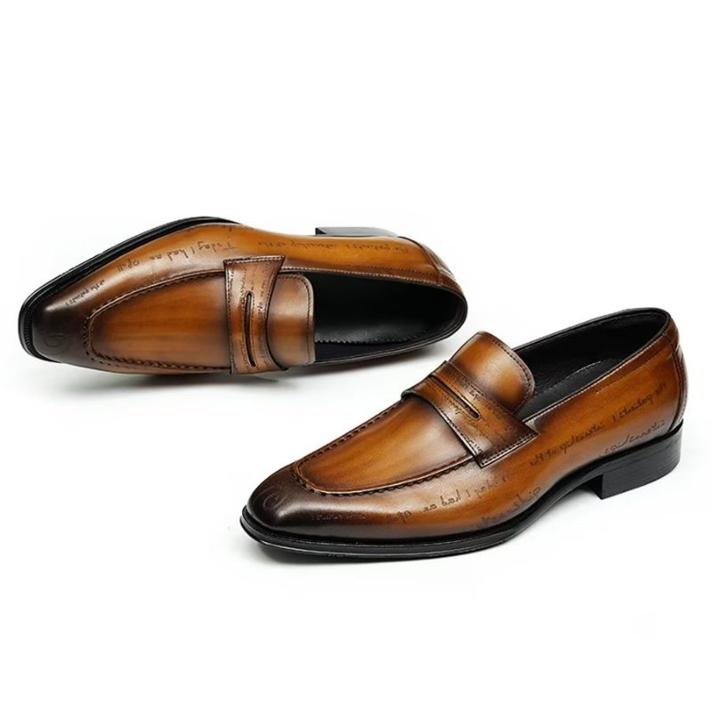 Sapatos Formais Masculinos Elegantes Esculpidos Em Couro Britânico Executivos - Marrom