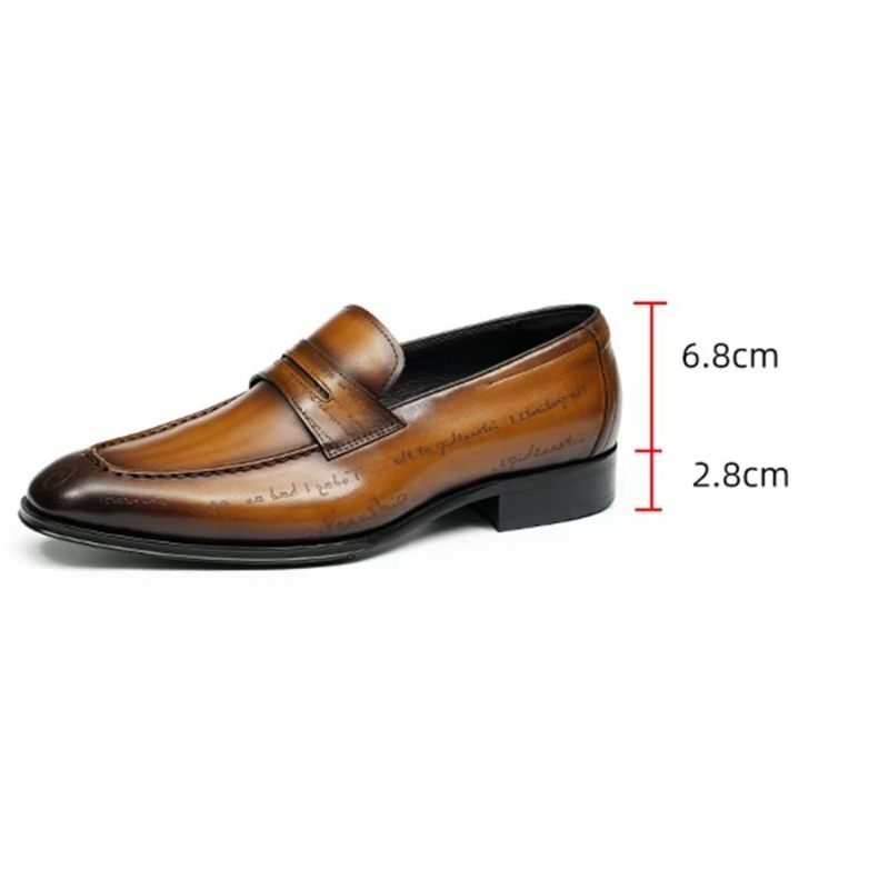 Sapatos Formais Masculinos Elegantes Esculpidos Em Couro Britânico Executivos - Marrom