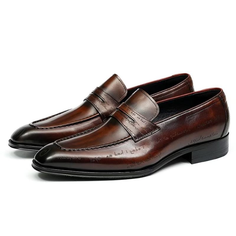 Sapatos Formais Masculinos Elegantes Esculpidos Em Couro Britânico Executivos - Café