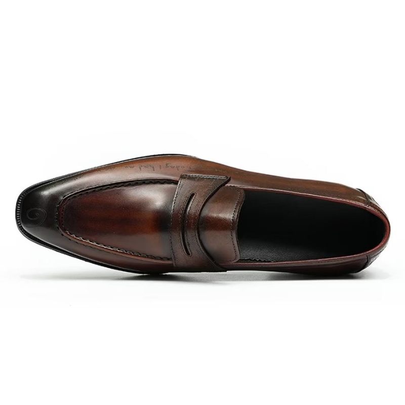 Sapatos Formais Masculinos Elegantes Esculpidos Em Couro Britânico Executivos - Café