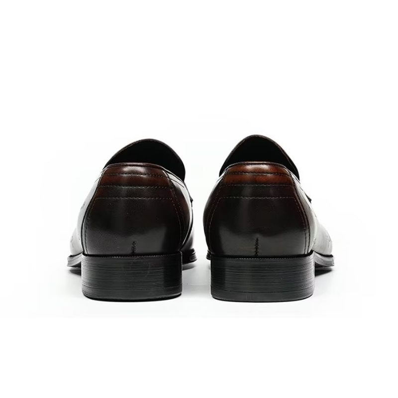 Sapatos Formais Masculinos Elegantes Esculpidos Em Couro Britânico Executivos - Café