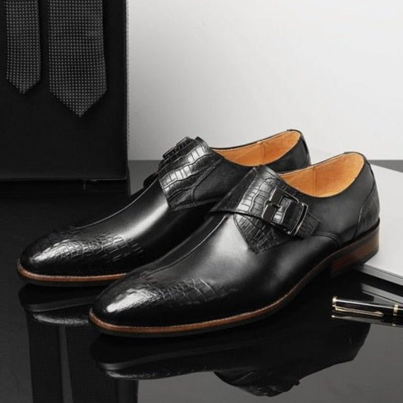 Sapatos Formais Masculinos Exóticos Esculpidos Com Fivela Jacaré Pontiagudos Monge - Preto